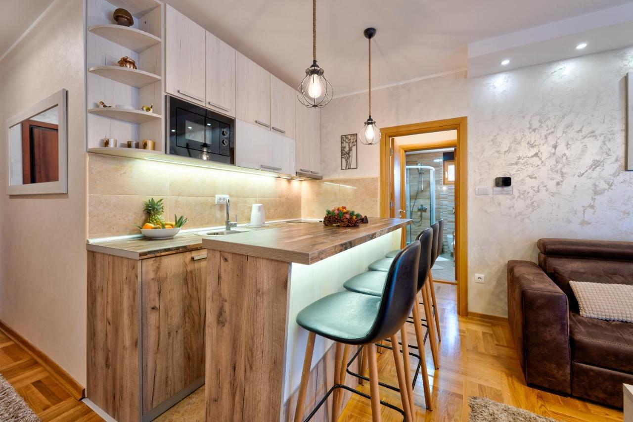 Apartment Papillon 2 *
